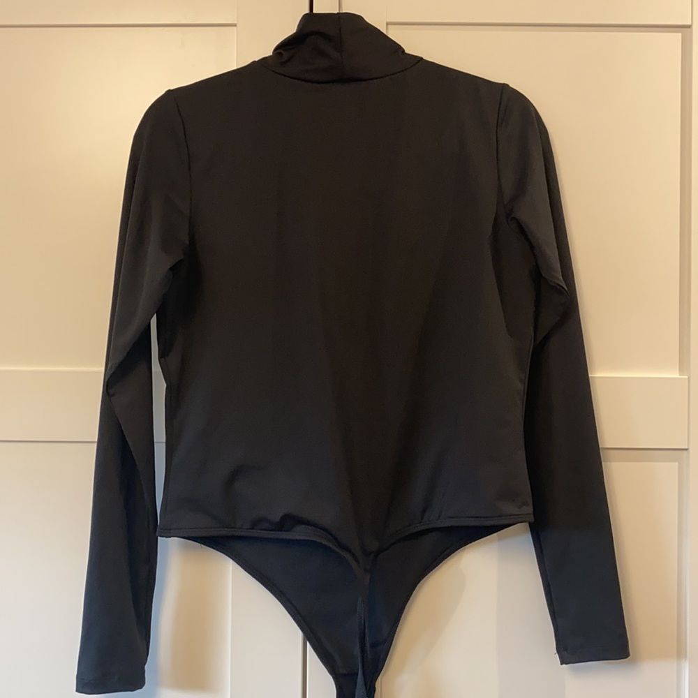 Smash & Tess black mockneck bodysuit, medium - Picture 2 of 9